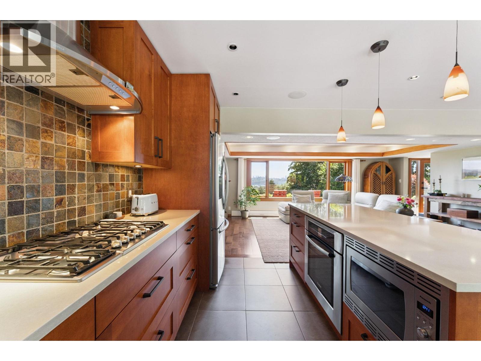 Photo 38 of 1206 Cloverley Street, North Vancouver BC
