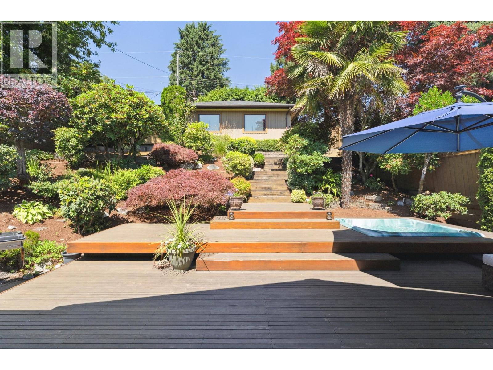 Photo 3 of 1206 Cloverley Street, North Vancouver BC