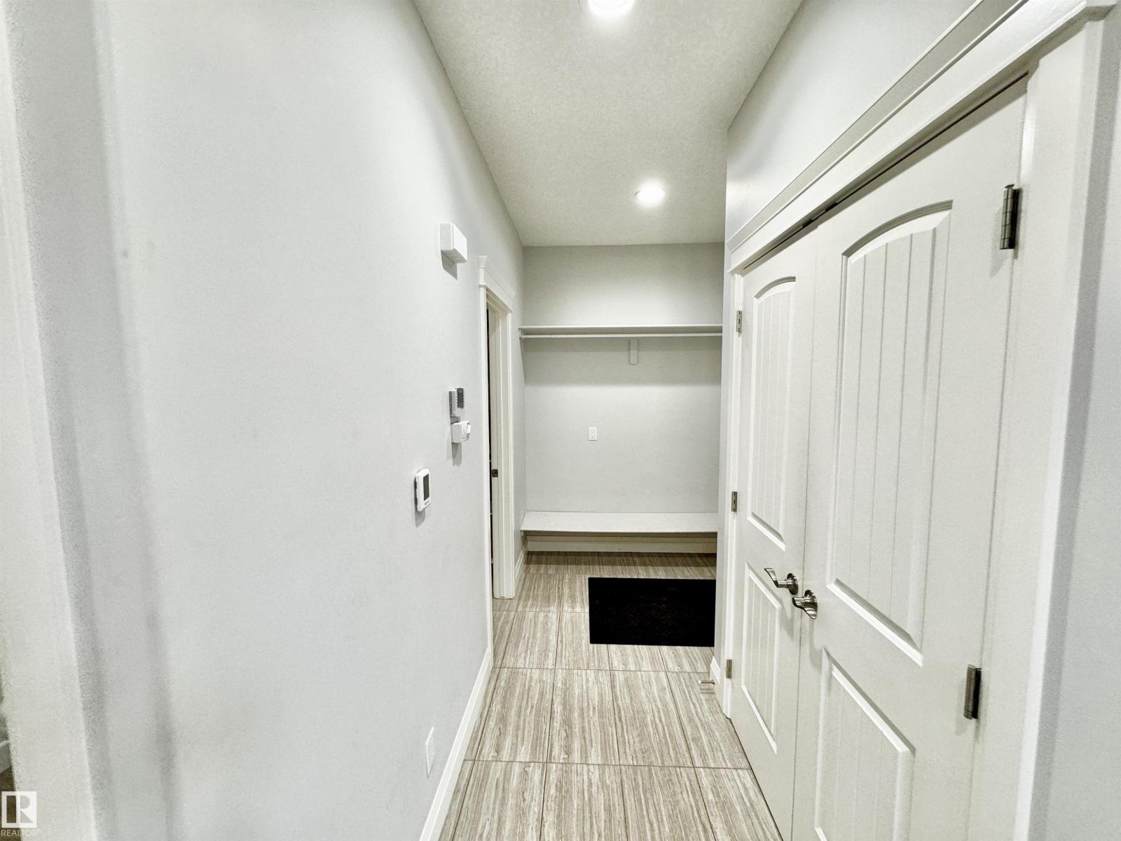 Photo 43 of 2212 22 St Nw, Edmonton AB