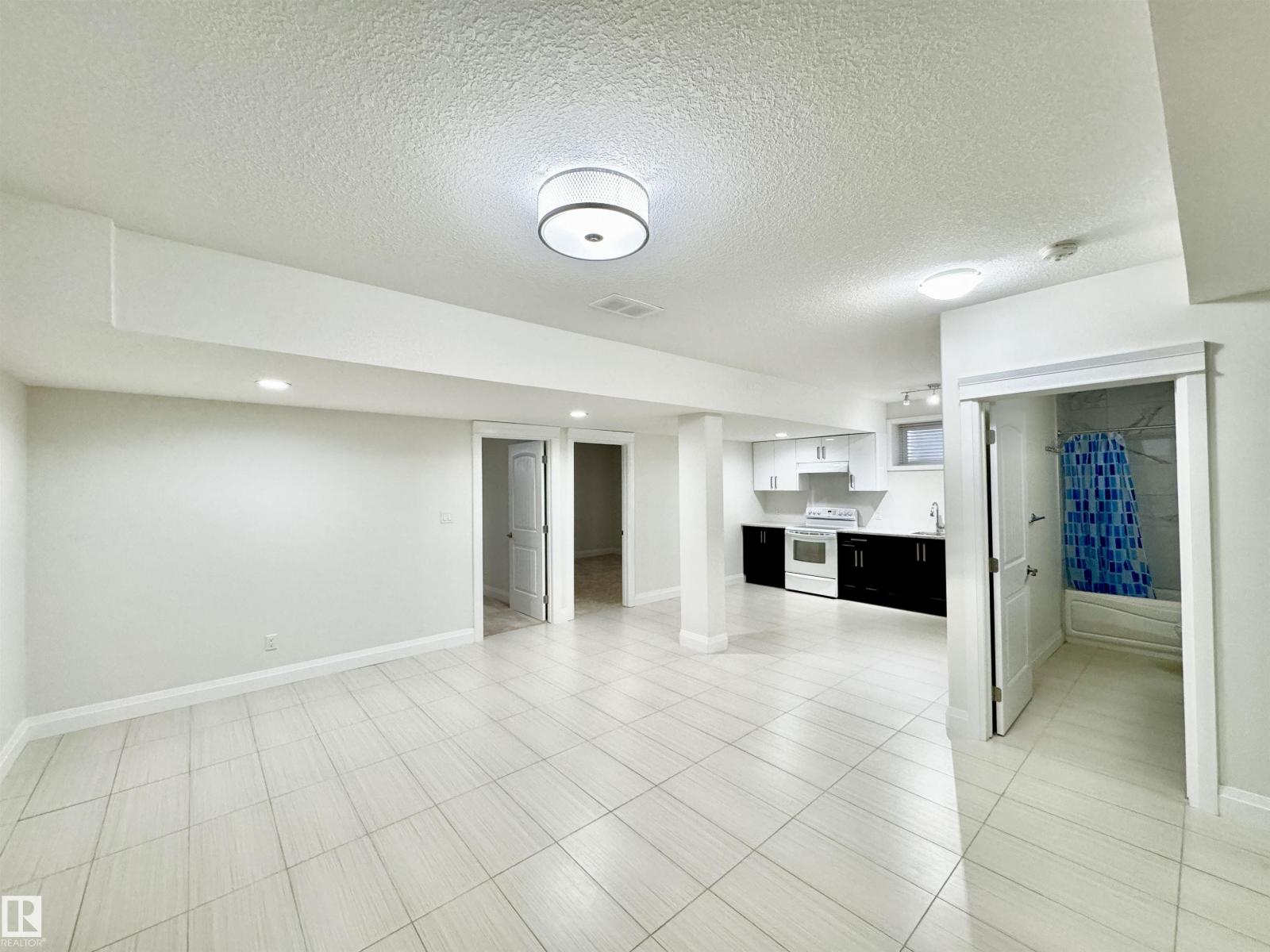 Photo 68 of 2212 22 St Nw, Edmonton AB