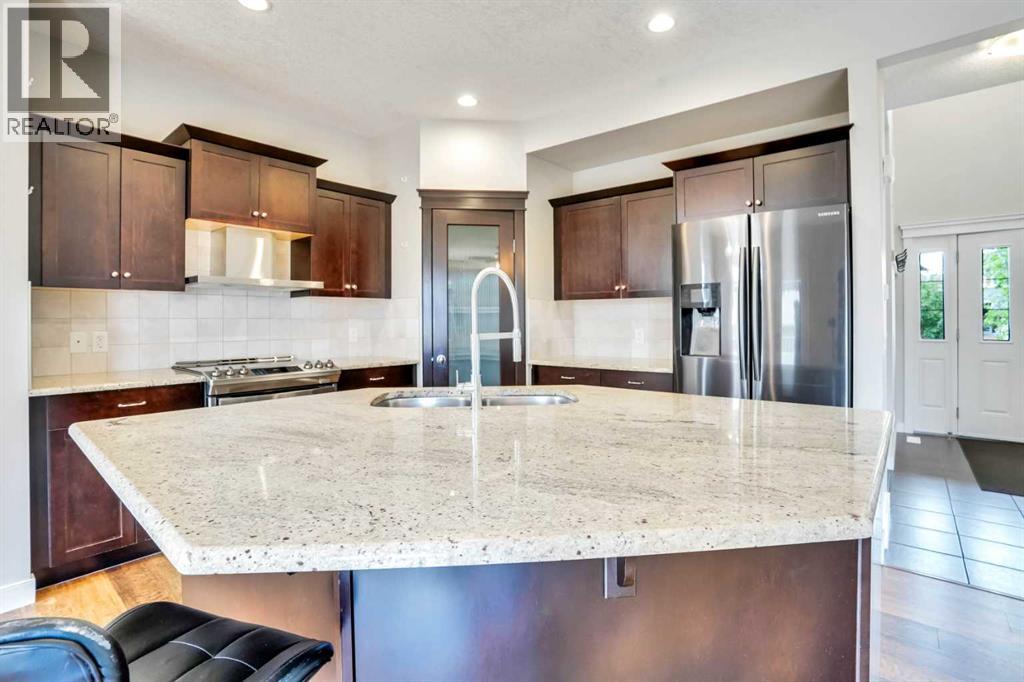 Photo 5 of 347 Evanston Drive Nw, Calgary AB