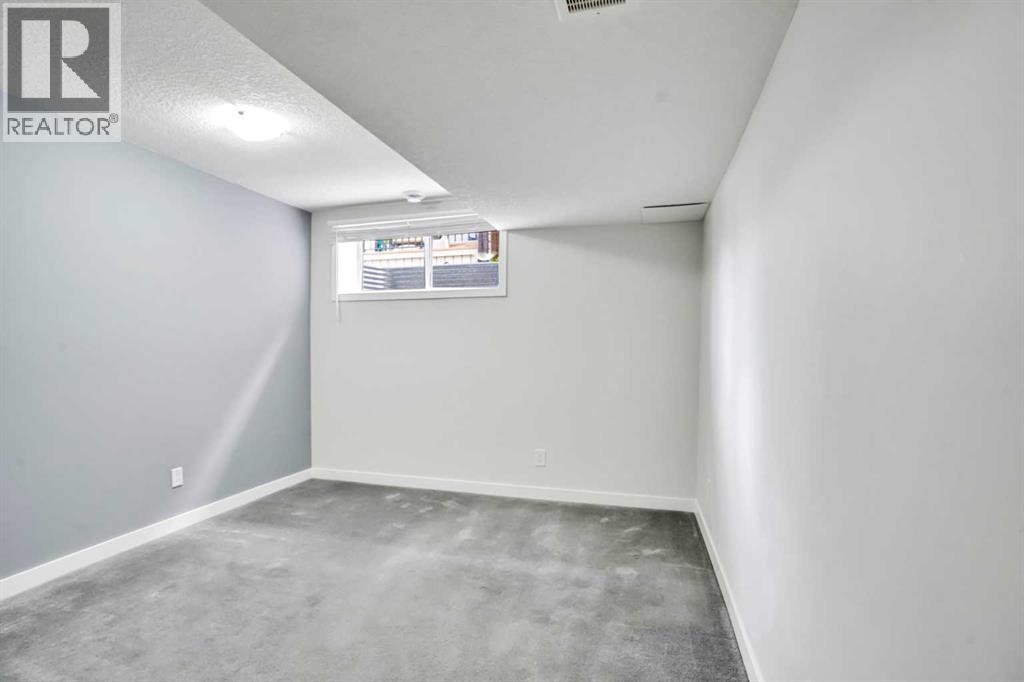 Photo 19 of 347 Evanston Drive Nw, Calgary AB