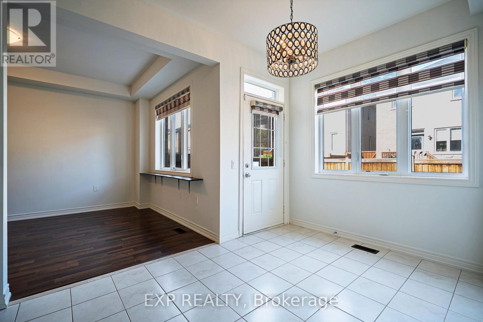 Photo 22 of 16 Blackberry Valley Crescent, Caledon ON