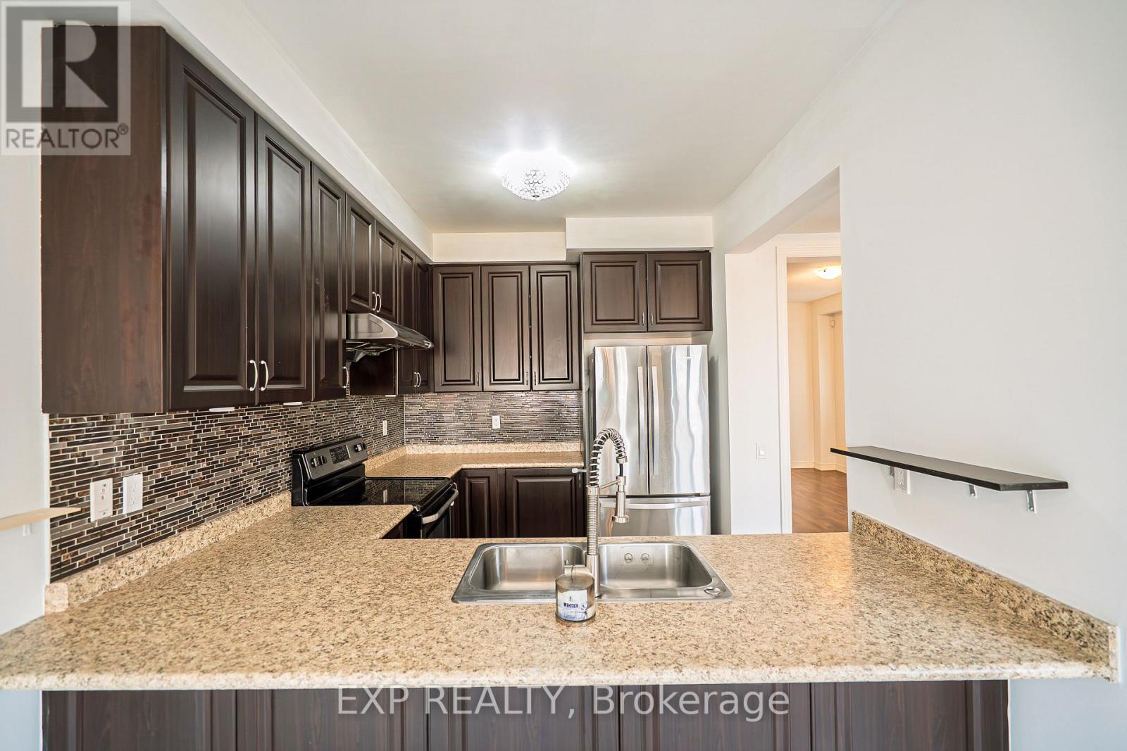 Photo 20 of 16 Blackberry Valley Crescent, Caledon ON