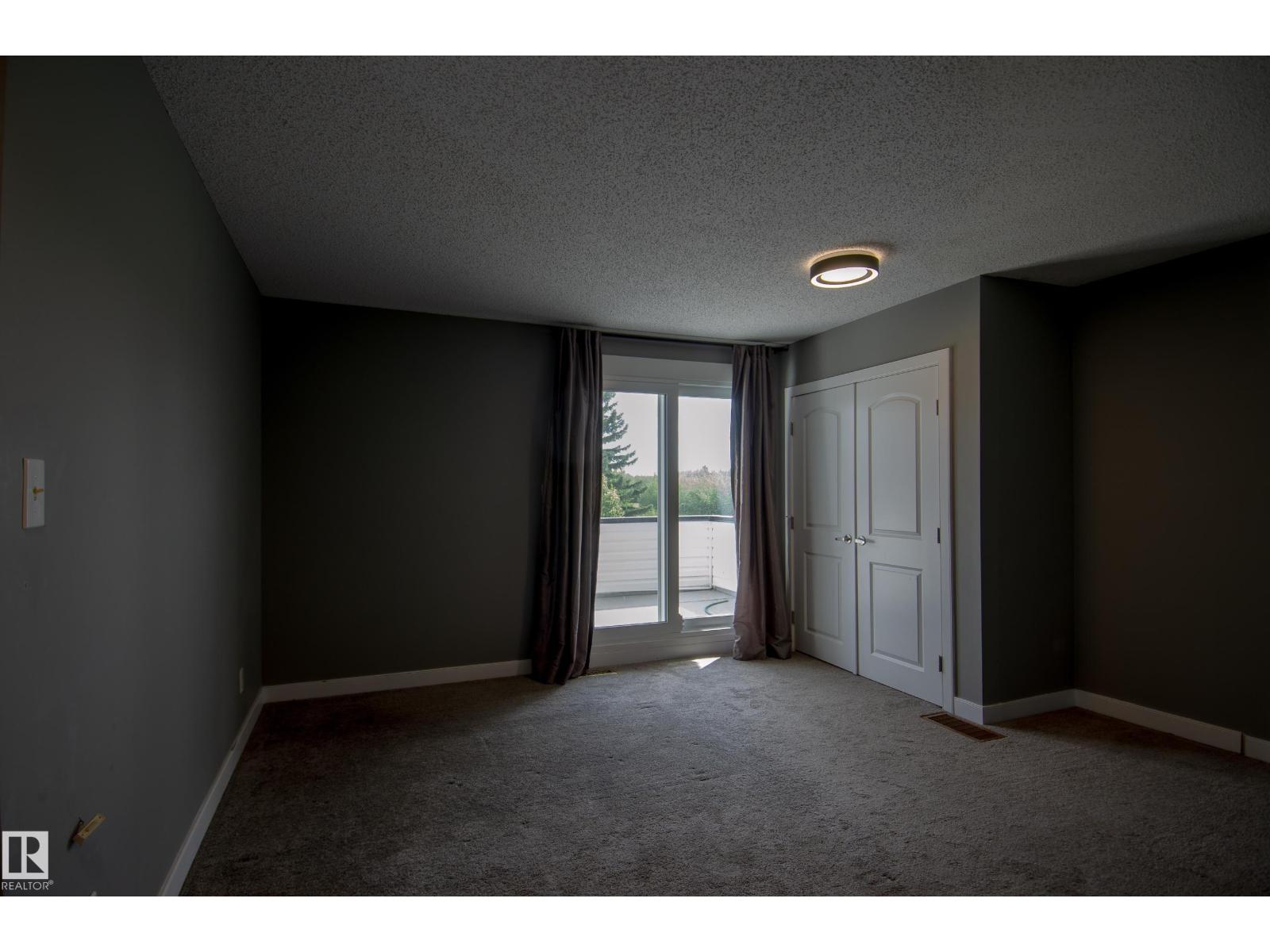 Photo 8 of 843 Wanyandi Rd Nw, Edmonton AB