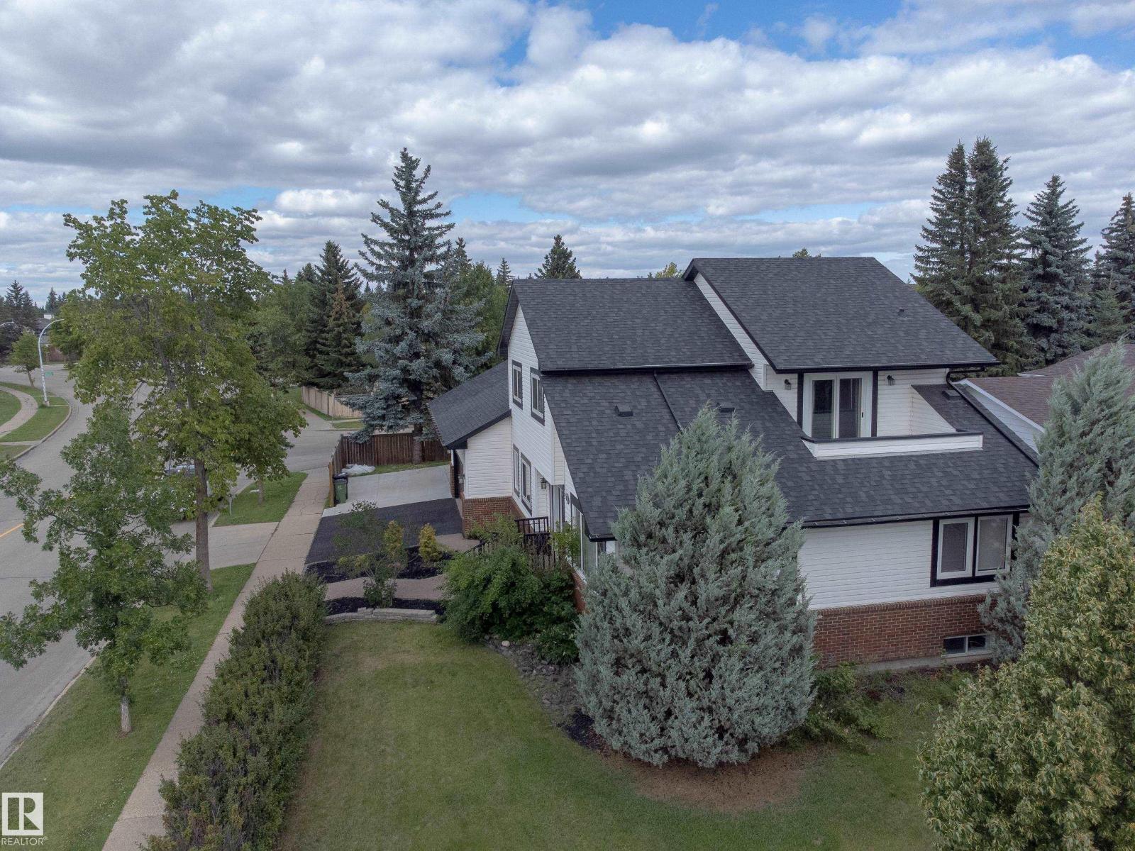 Photo 40 of 843 Wanyandi Rd Nw, Edmonton AB
