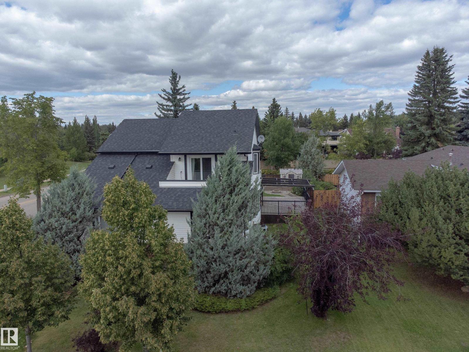 Photo 7 of 843 Wanyandi Rd Nw, Edmonton AB