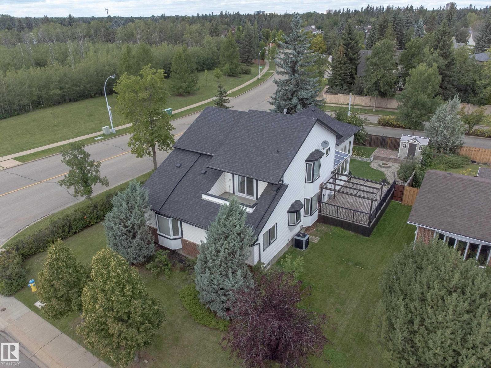 Photo 34 of 843 Wanyandi Rd Nw, Edmonton AB