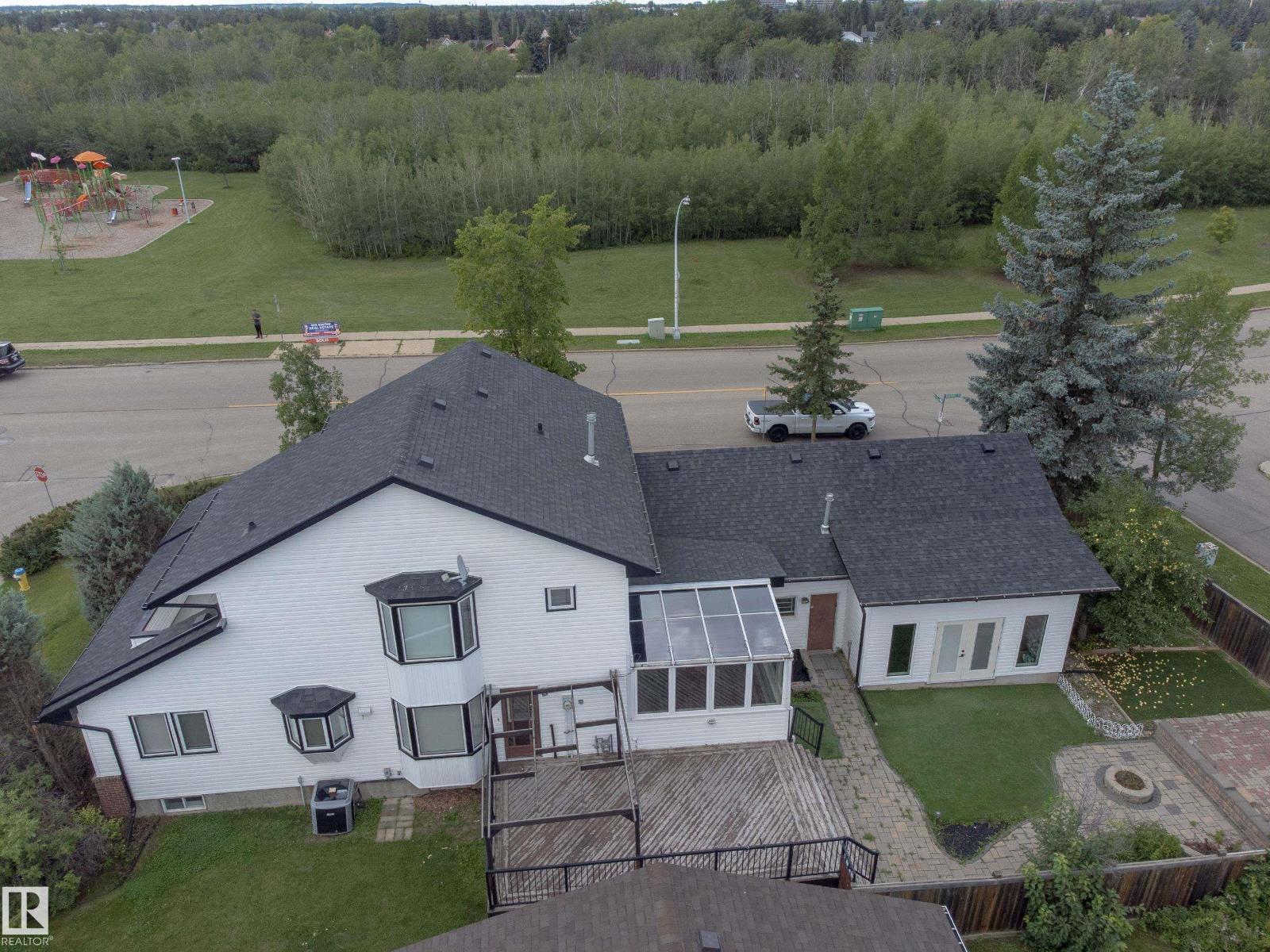 Photo 23 of 843 Wanyandi Rd Nw, Edmonton AB