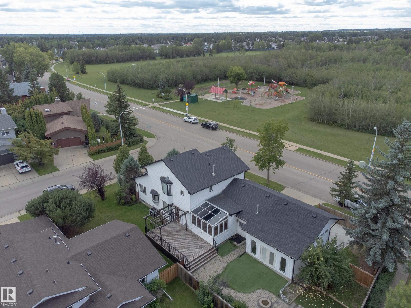 Photo 33 of 843 Wanyandi Rd Nw, Edmonton AB