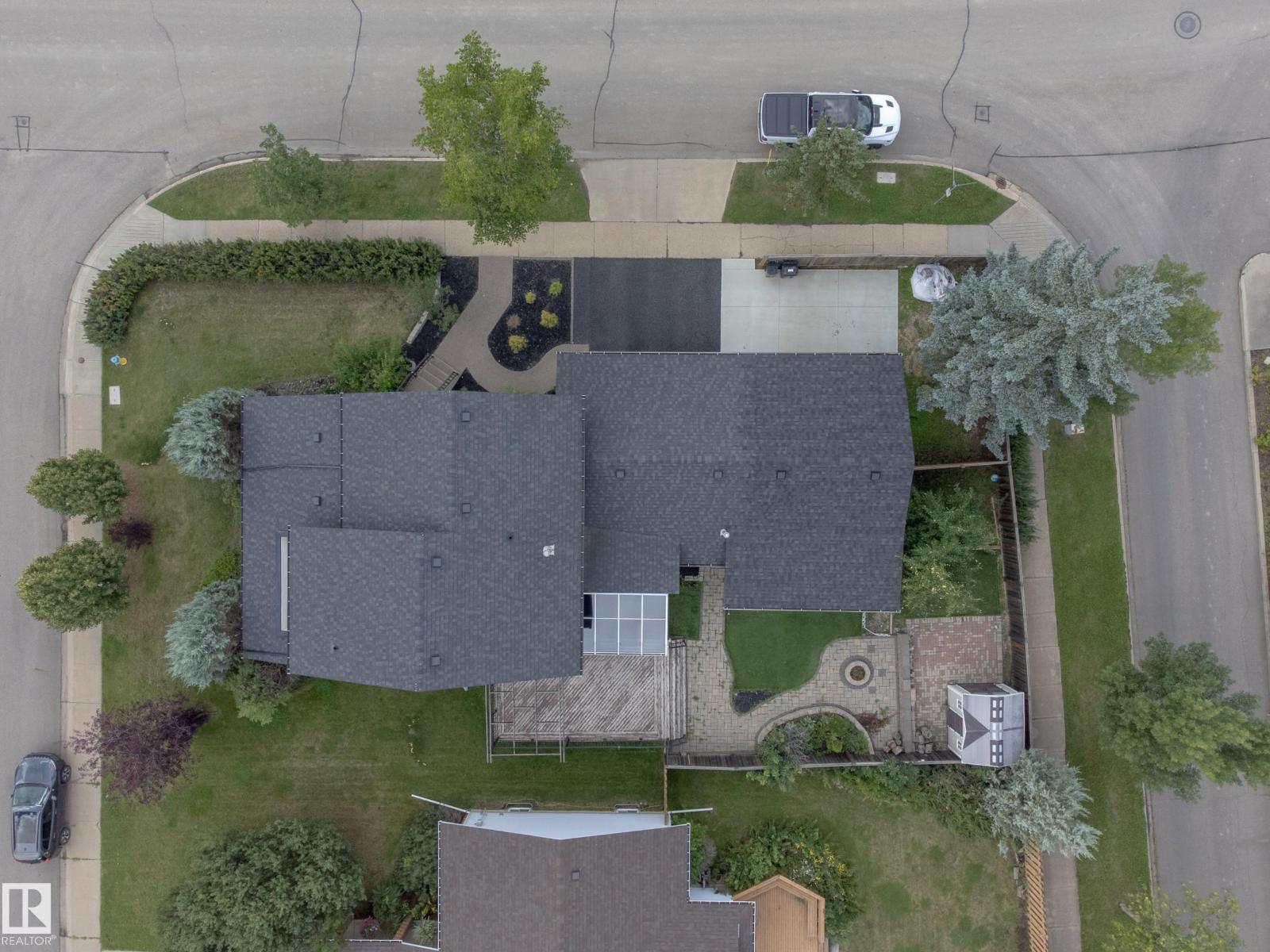 Photo 25 of 843 Wanyandi Rd Nw, Edmonton AB
