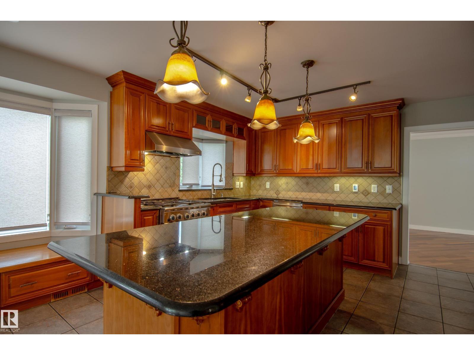 Photo 39 of 843 Wanyandi Rd Nw, Edmonton AB