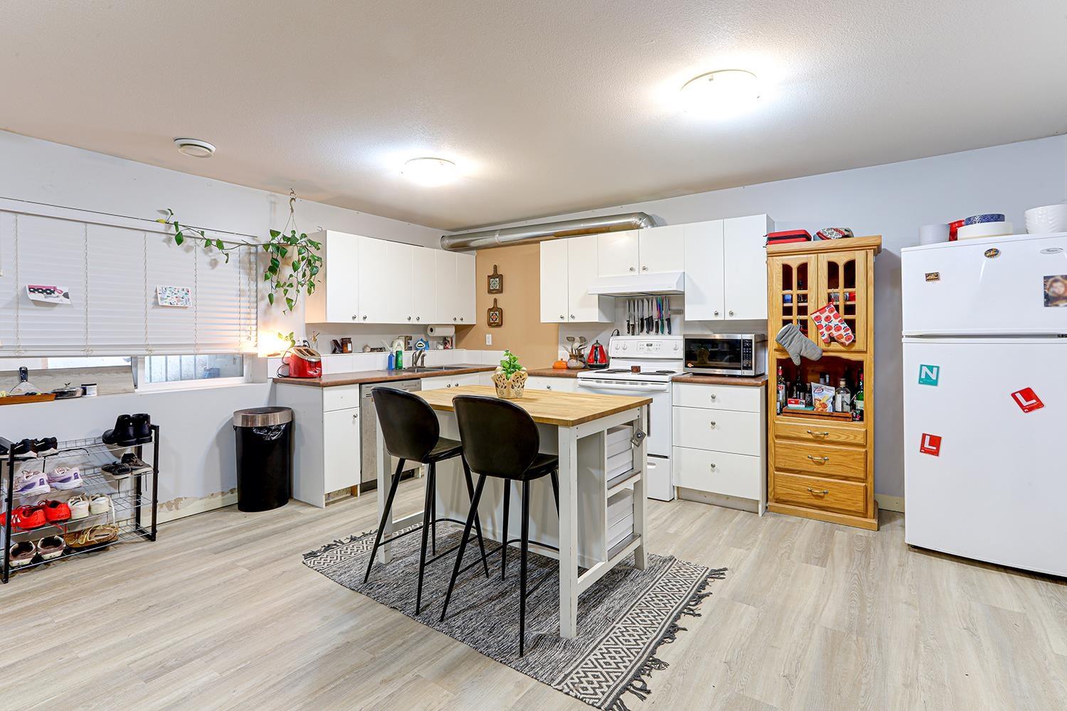 Photo 34 of 18359 67 Avenue, Surrey BC