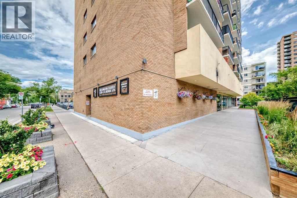 Single Family House for Sale in    Avenue SW Beltline Calgary 