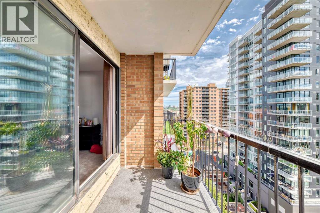 Single Family House for Sale in    Avenue SW Beltline Calgary 