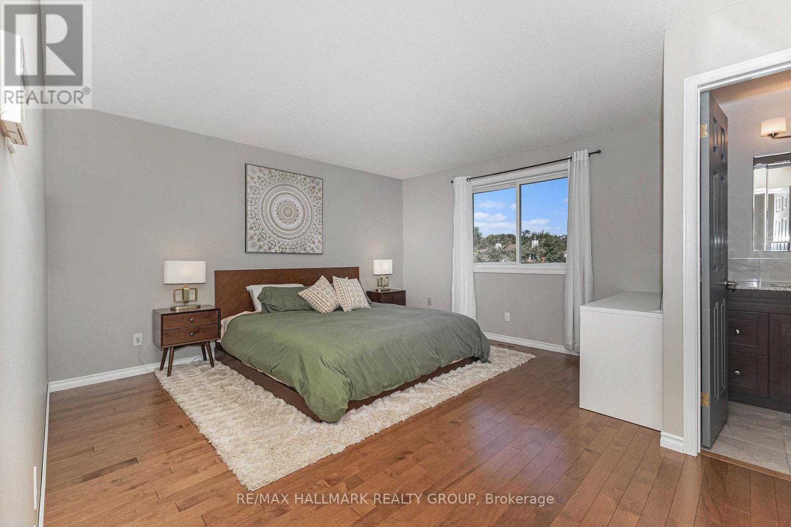 Photo 18 of 68 Hewitt Court, Ottawa ON
