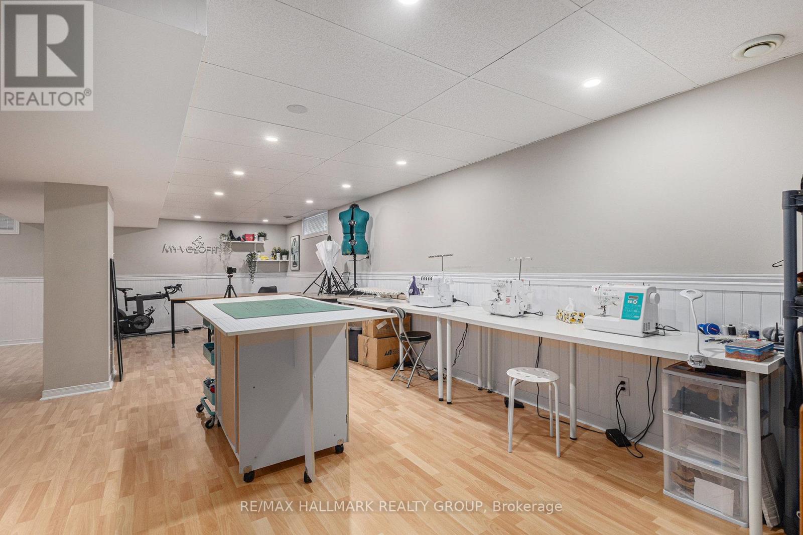 Photo 24 of 68 Hewitt Court, Ottawa ON