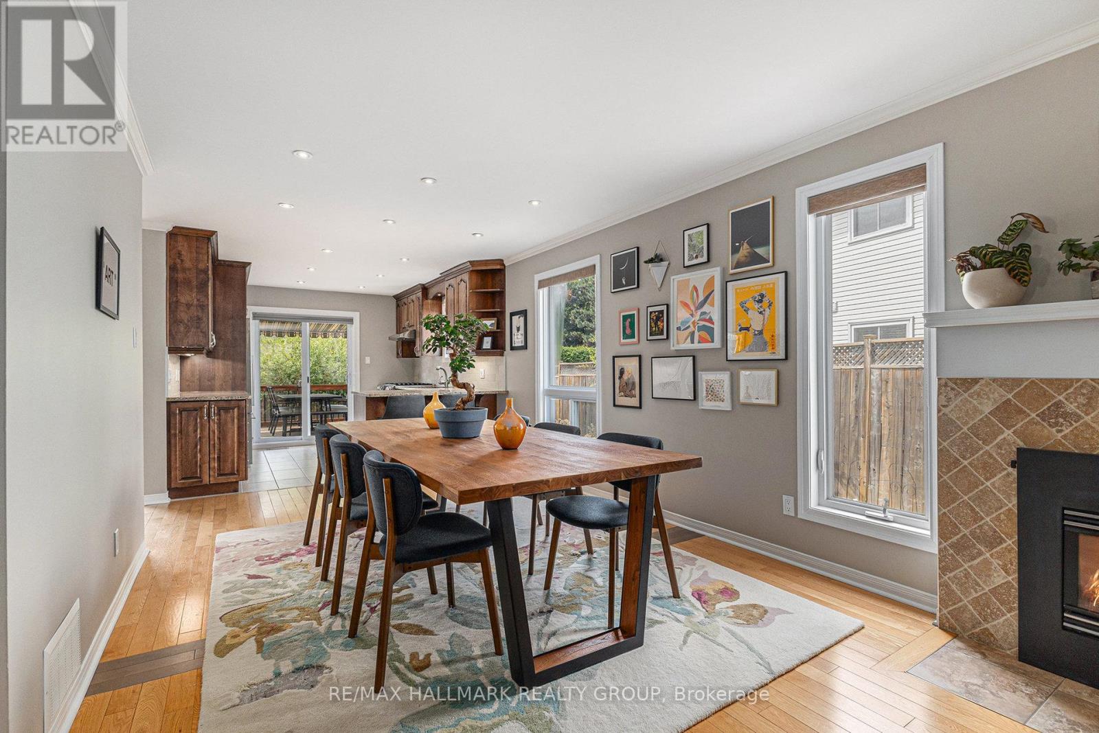Photo 9 of 68 Hewitt Court, Ottawa ON