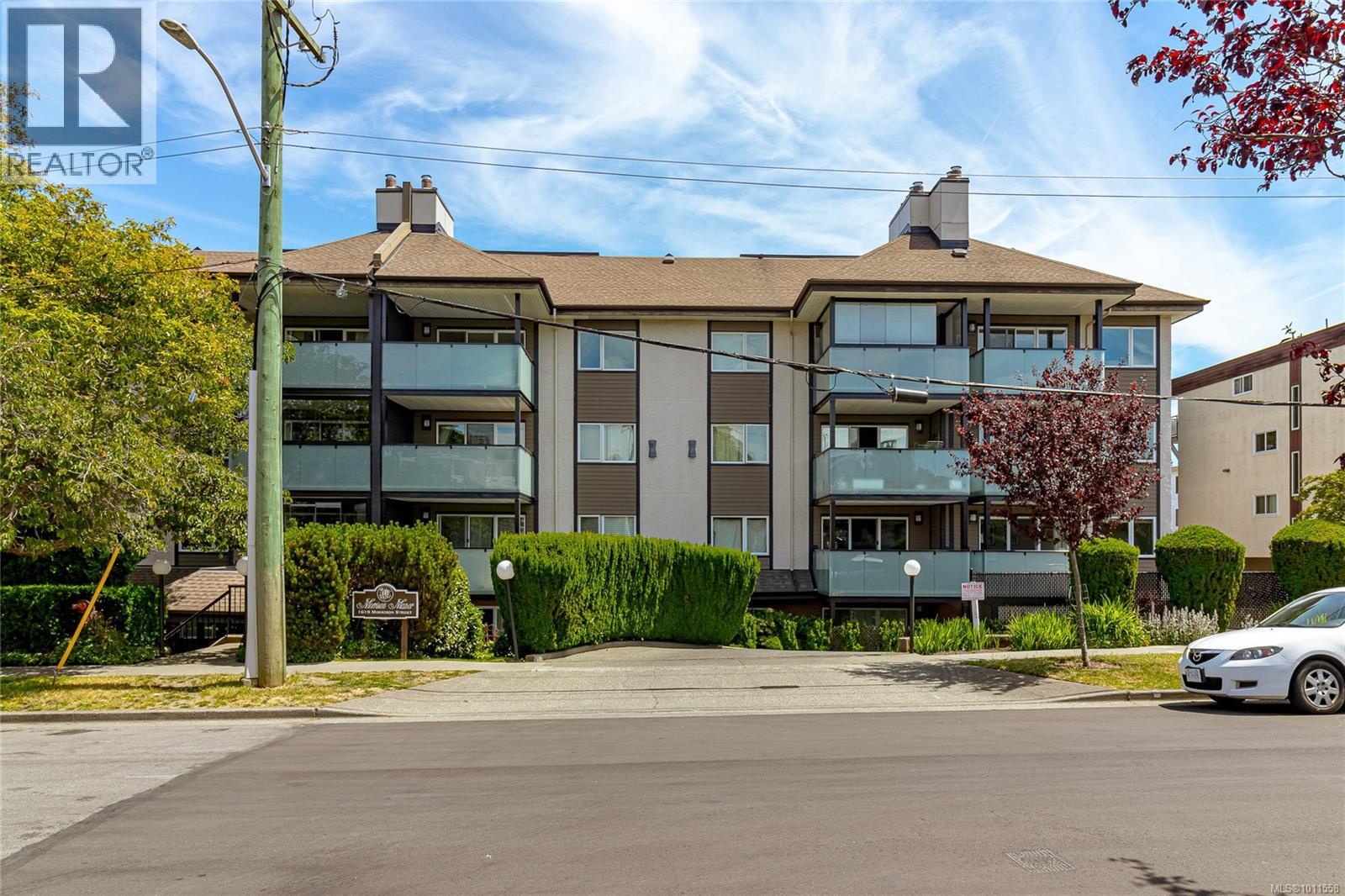 Photo 2 of 103 1619 Morrison St, Victoria BC