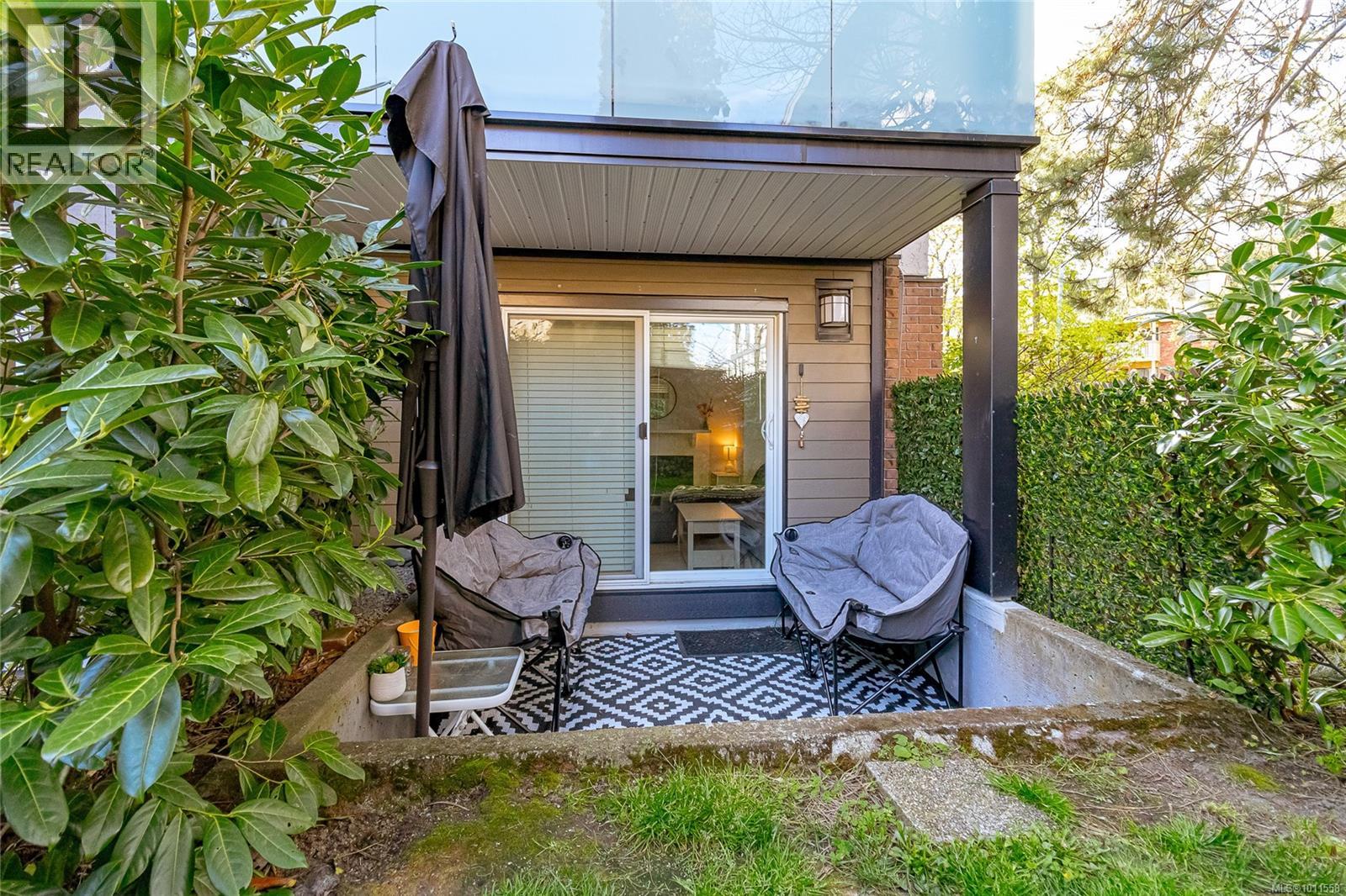 Photo 23 of 103 1619 Morrison St, Victoria BC