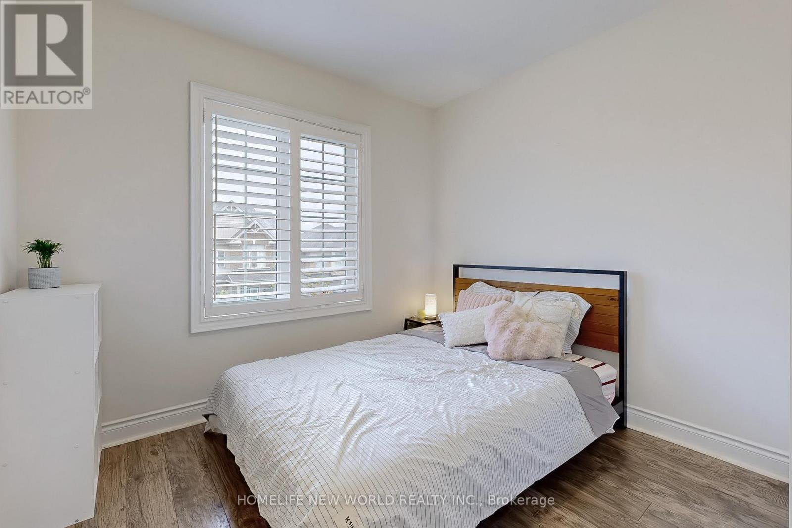 Photo 18 of 50 Ben Sinclair Avenue, East Gwillimbury ON