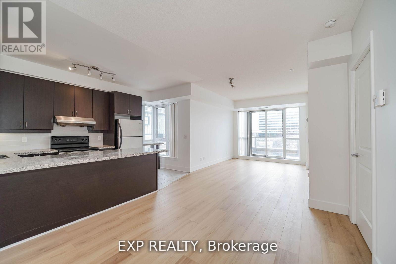 Photo 25 of 307 57 Upper Duke Crescent, Markham ON