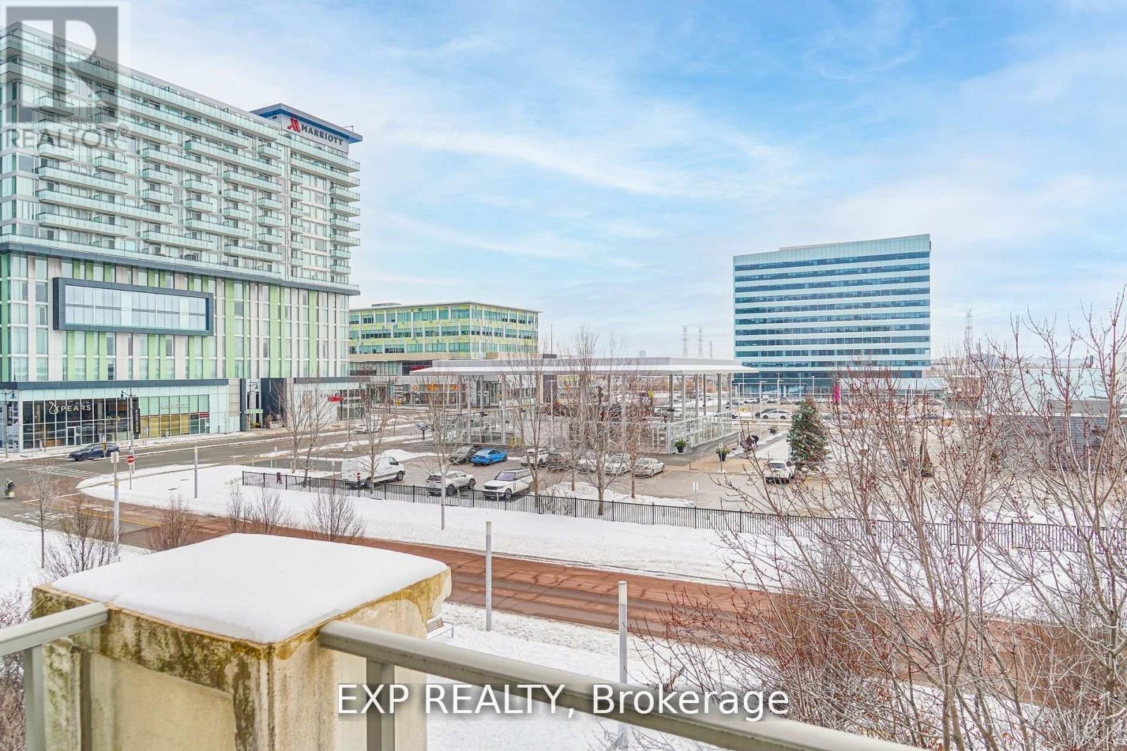 Photo 19 of 307 57 Upper Duke Crescent, Markham ON