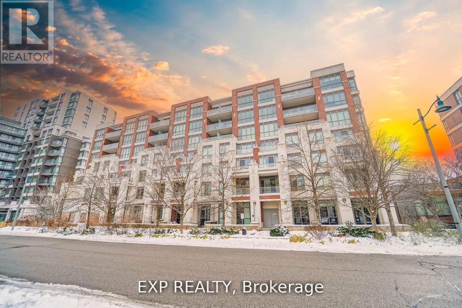 Photo 18 of 307 57 Upper Duke Crescent, Markham ON