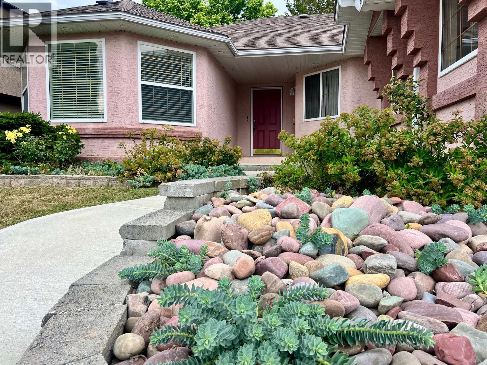 312 4th Avenue S, Creston