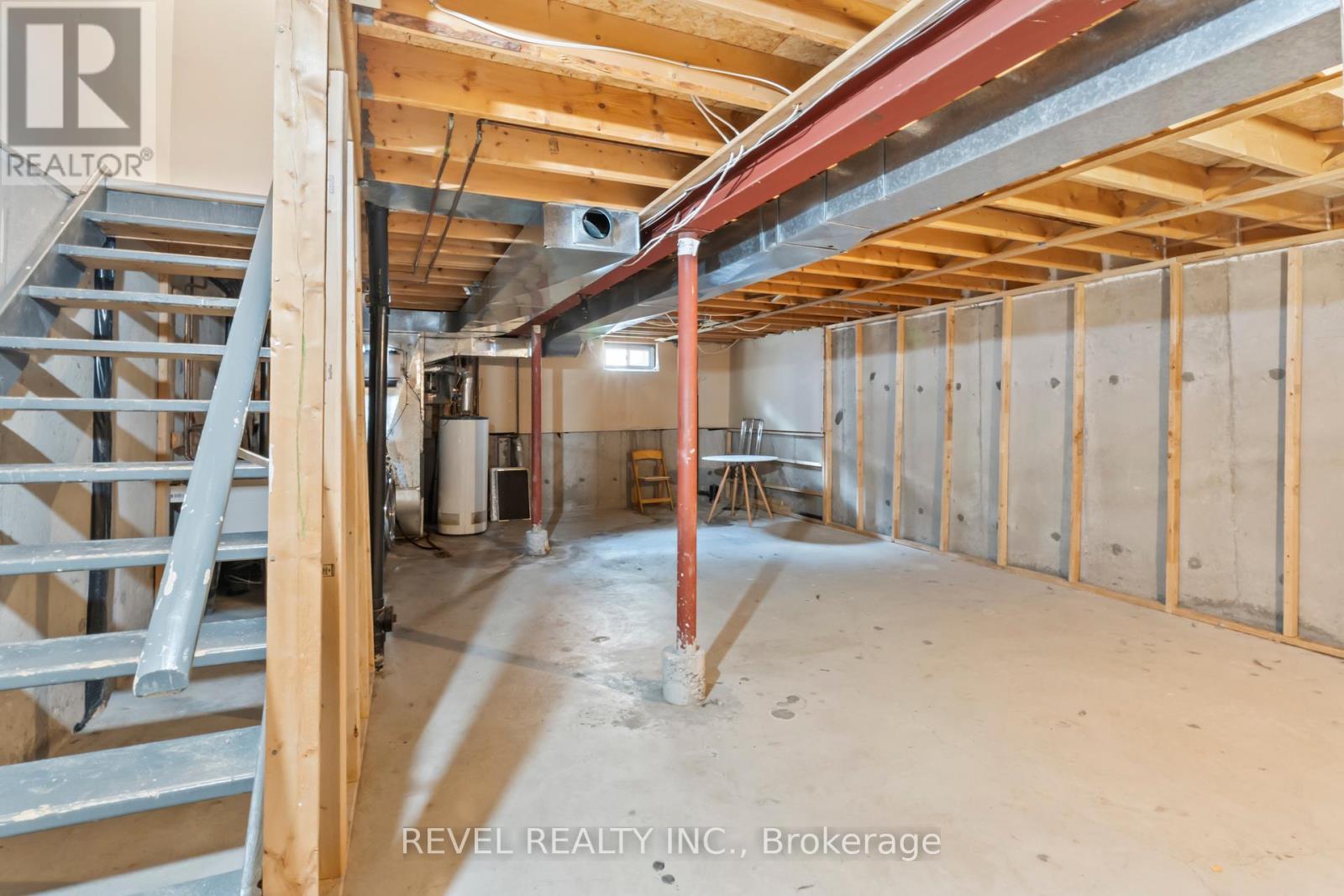 Photo 11 of 56 10 Bassett Boulevard, Whitby ON