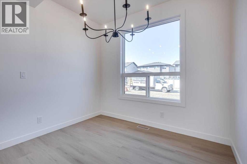 Photo 16 of 26 Inglis Crescent, Sylvan Lake AB