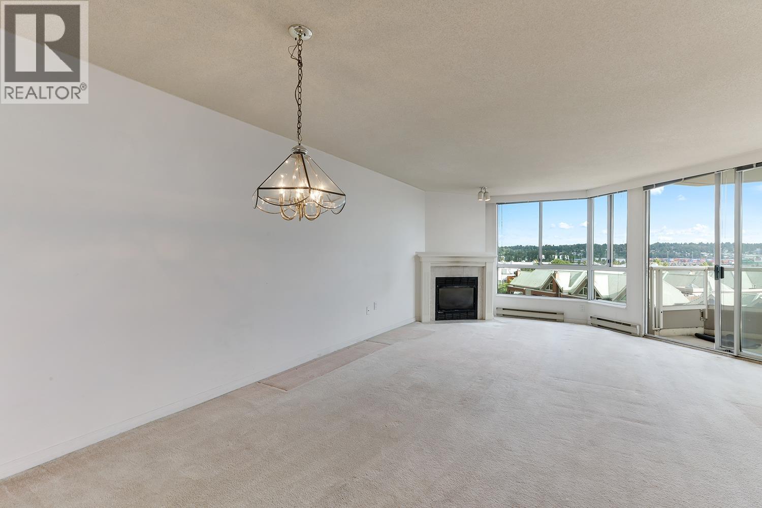 Photo 4 of 806 1245 Quayside Drive, New Westminster BC