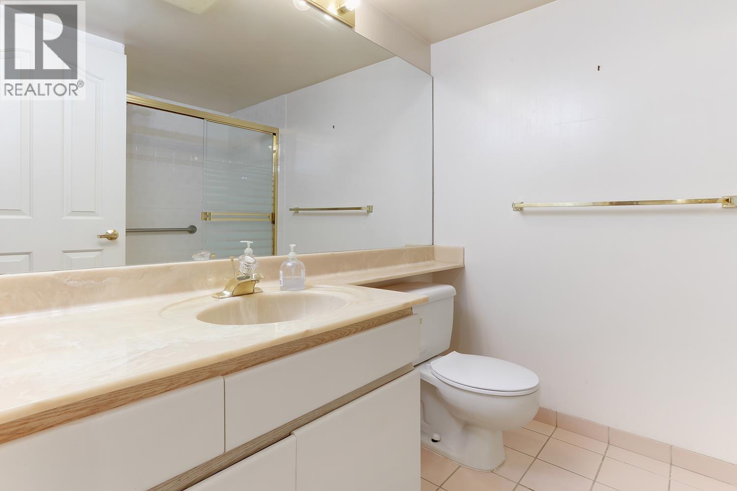 Photo 21 of 806 1245 Quayside Drive, New Westminster BC