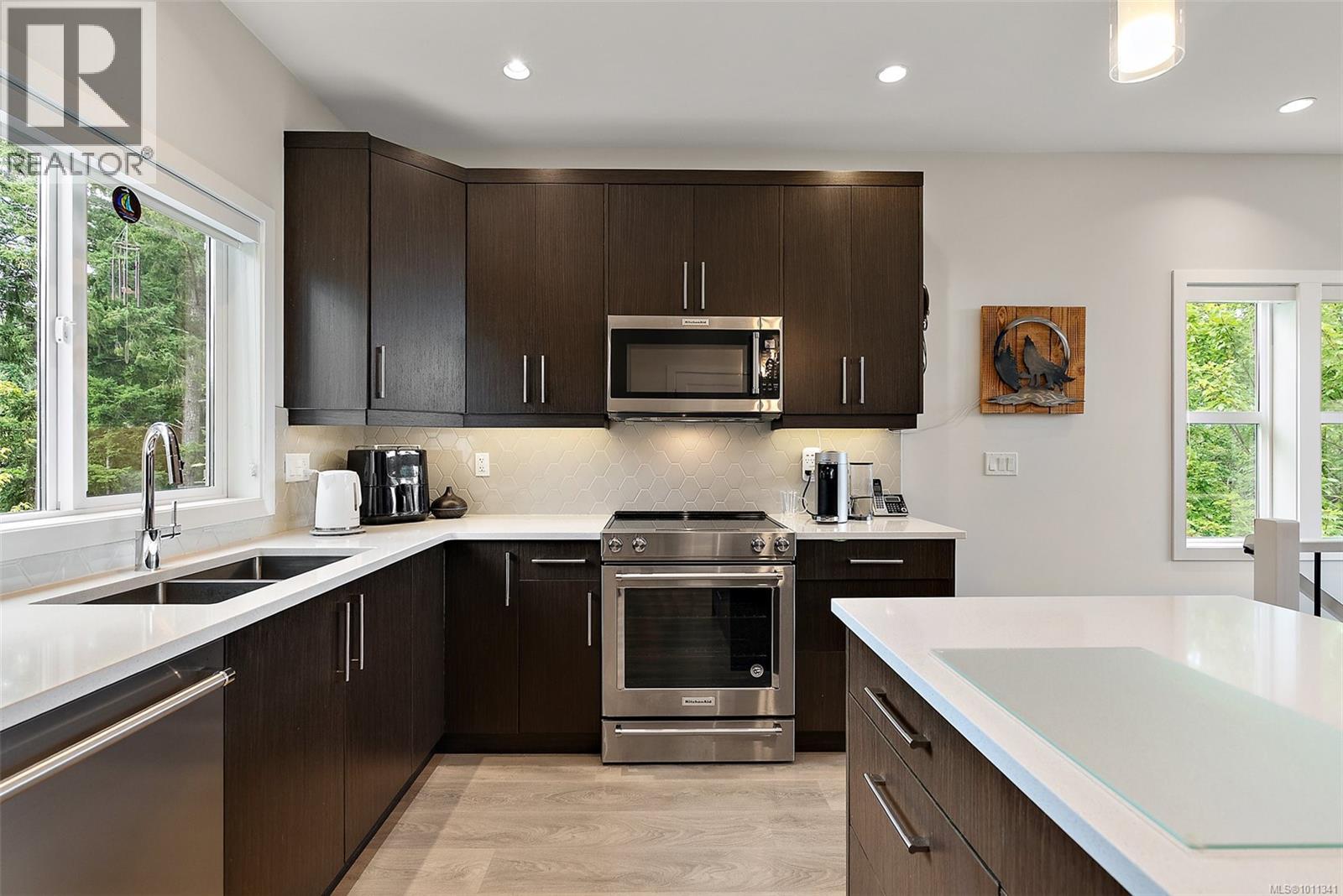 Photo 6 of 2202 Echo Valley Rise, Langford BC