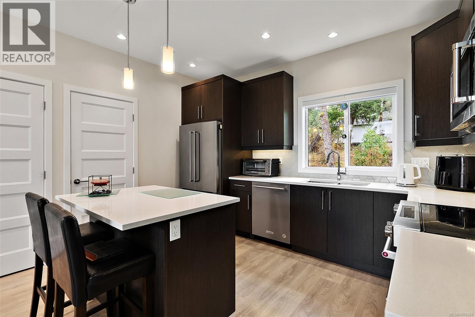 Photo 8 of 2202 Echo Valley Rise, Langford BC