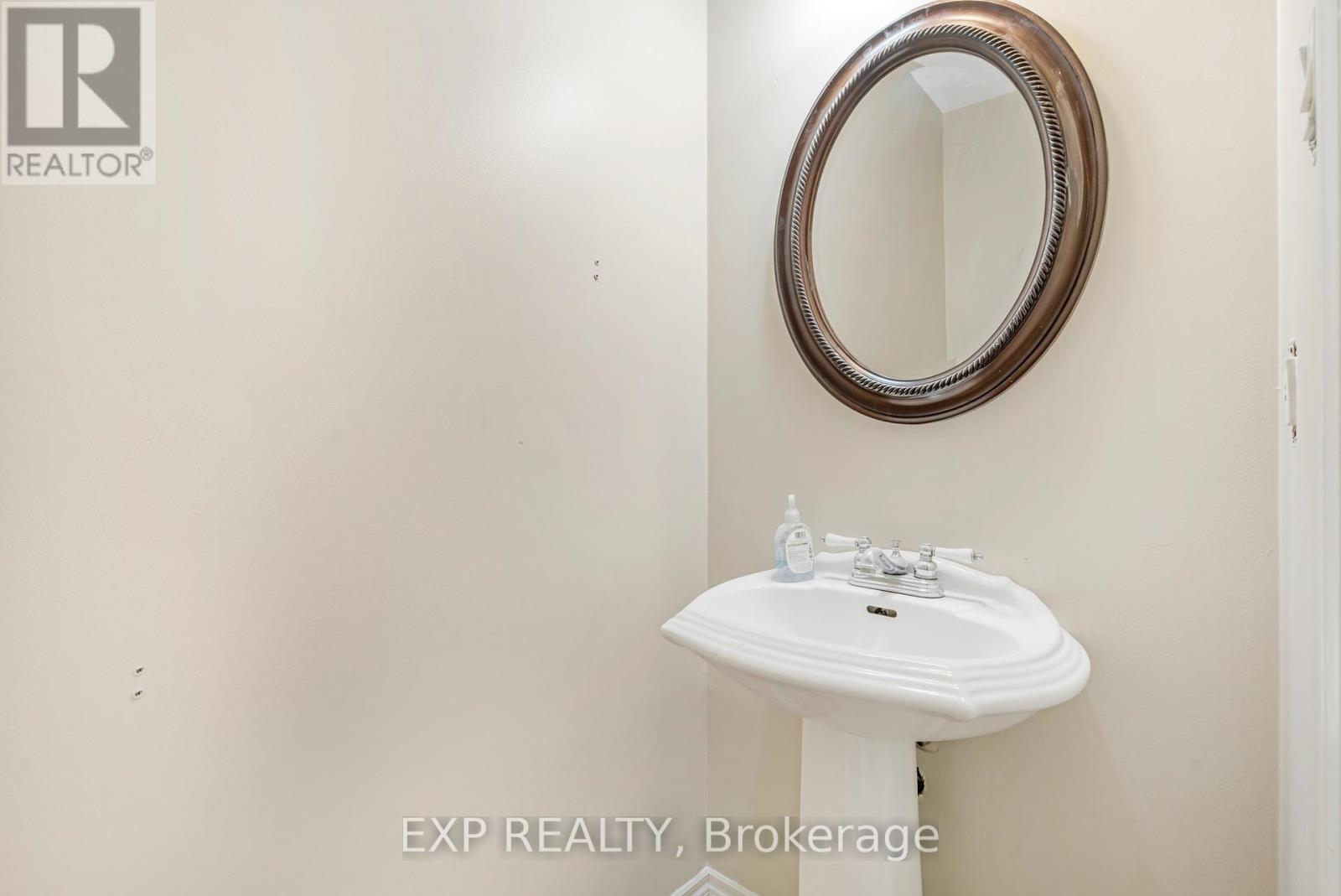 Photo 41 of 88 Rand Street S, Hamilton ON
