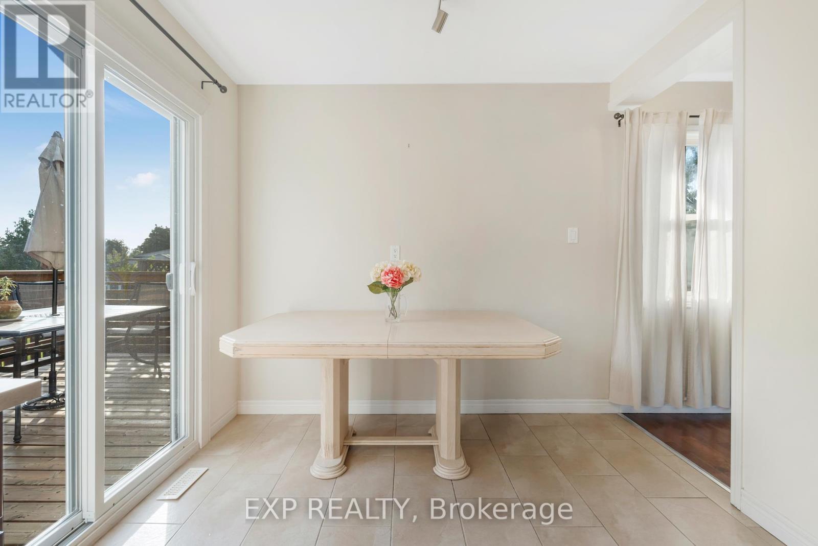 Photo 18 of 88 Rand Street S, Hamilton ON