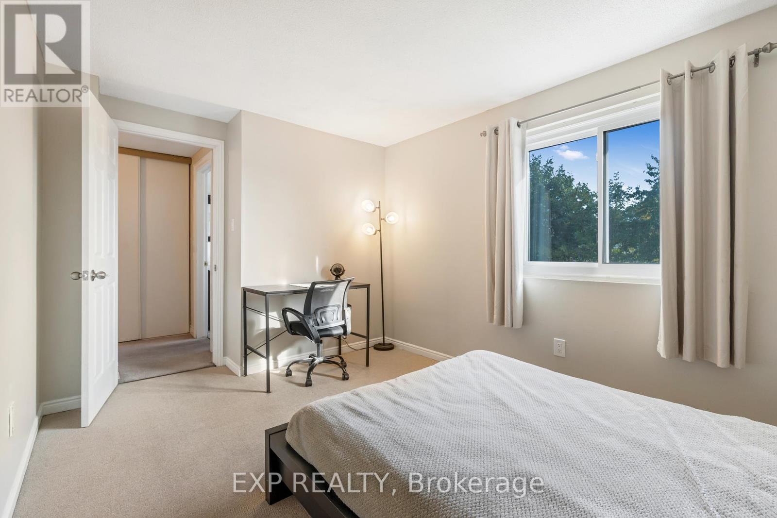 Photo 19 of 88 Rand Street S, Hamilton ON