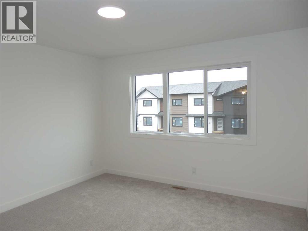 Photo 14 of 30 Inglis Crescent, Sylvan Lake AB