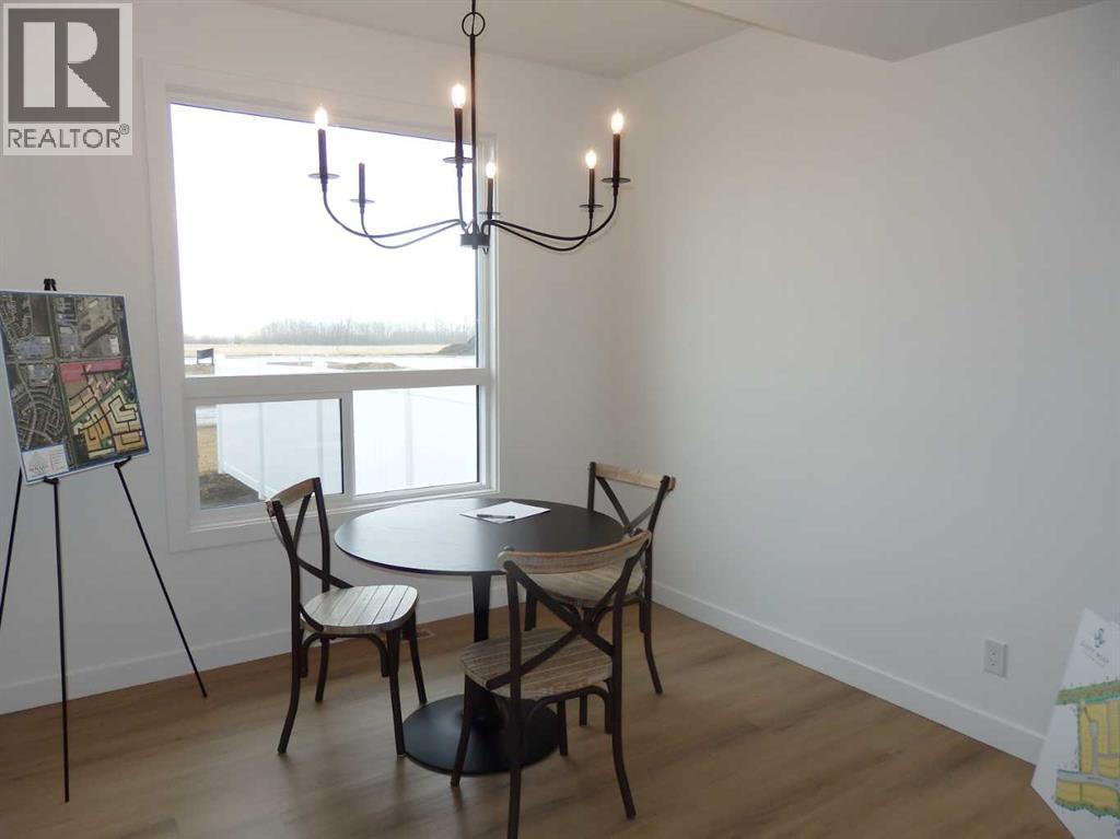 Photo 8 of 30 Inglis Crescent, Sylvan Lake AB