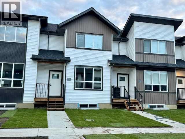 Photo 1 of 30 Inglis Crescent, Sylvan Lake AB