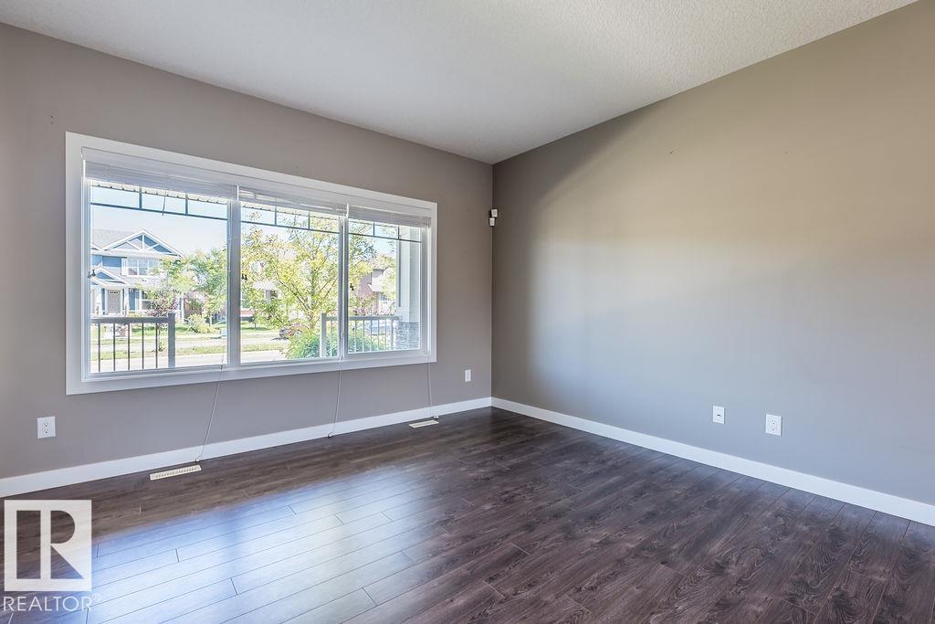 Photo 10 of 1080 Watt Promenade Pm Sw, Edmonton AB