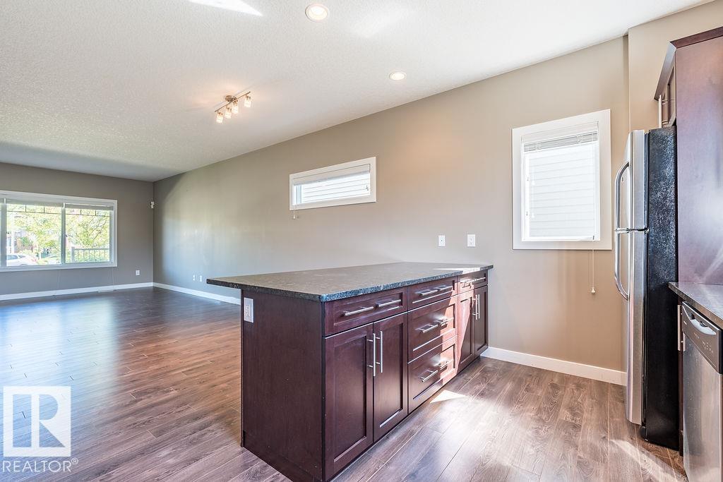 Photo 6 of 1080 Watt Promenade Pm Sw, Edmonton AB