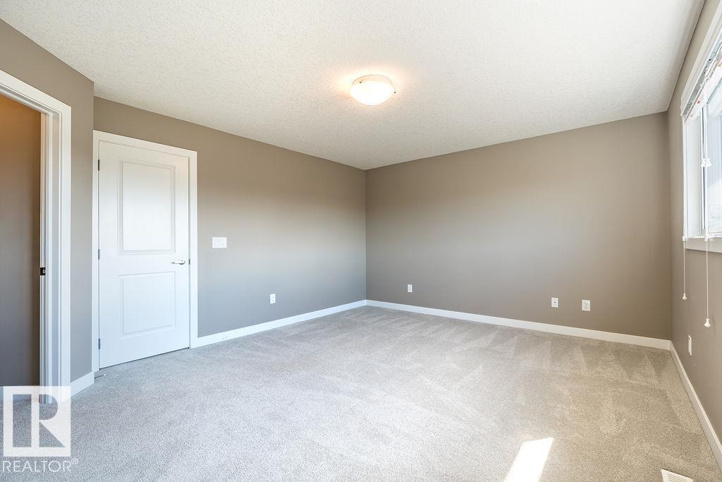 Photo 2 of 1080 Watt Promenade Pm Sw, Edmonton AB
