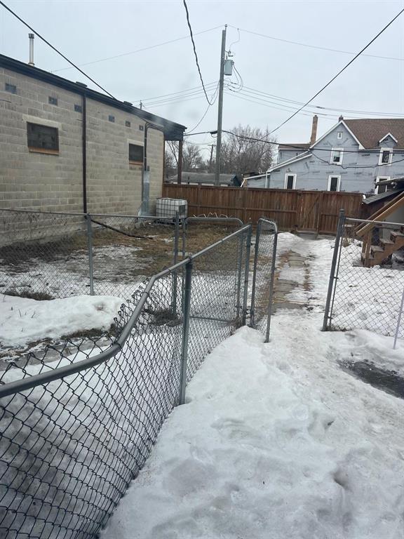 Photo 5 of 143 Barber Street, Winnipeg MB