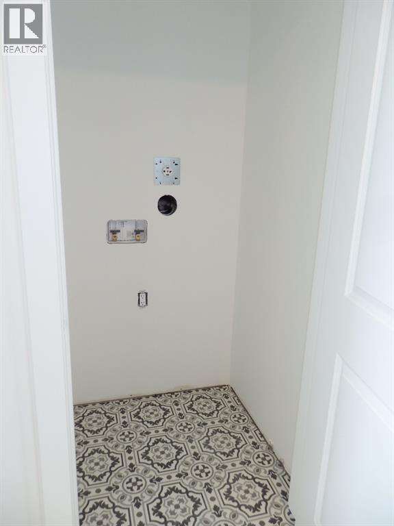 Photo 26 of 42 Irvin Way, Sylvan Lake AB