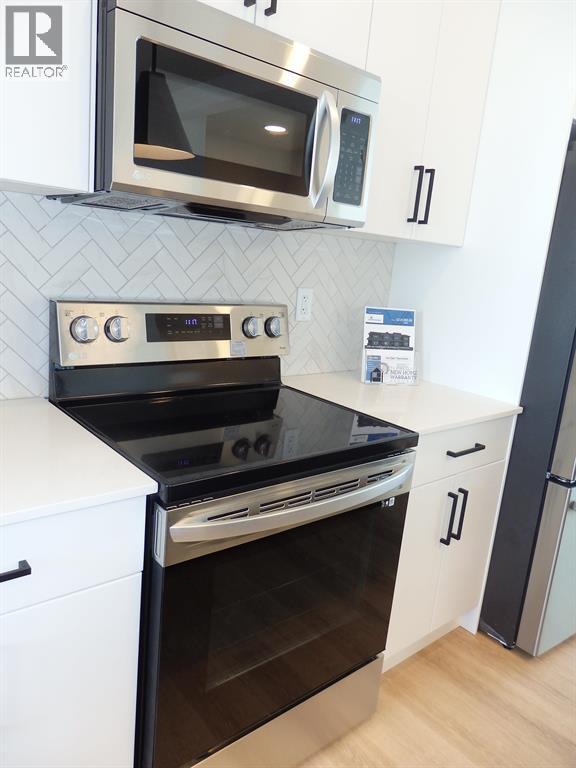 Photo 16 of 42 Irvin Way, Sylvan Lake AB