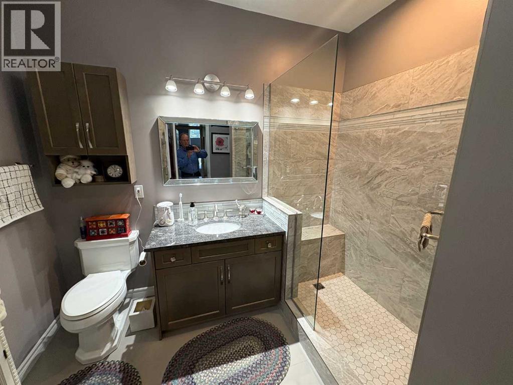 Single Family House for Sale in   Dalhousie Drive NW Dalhousie Calgary 
