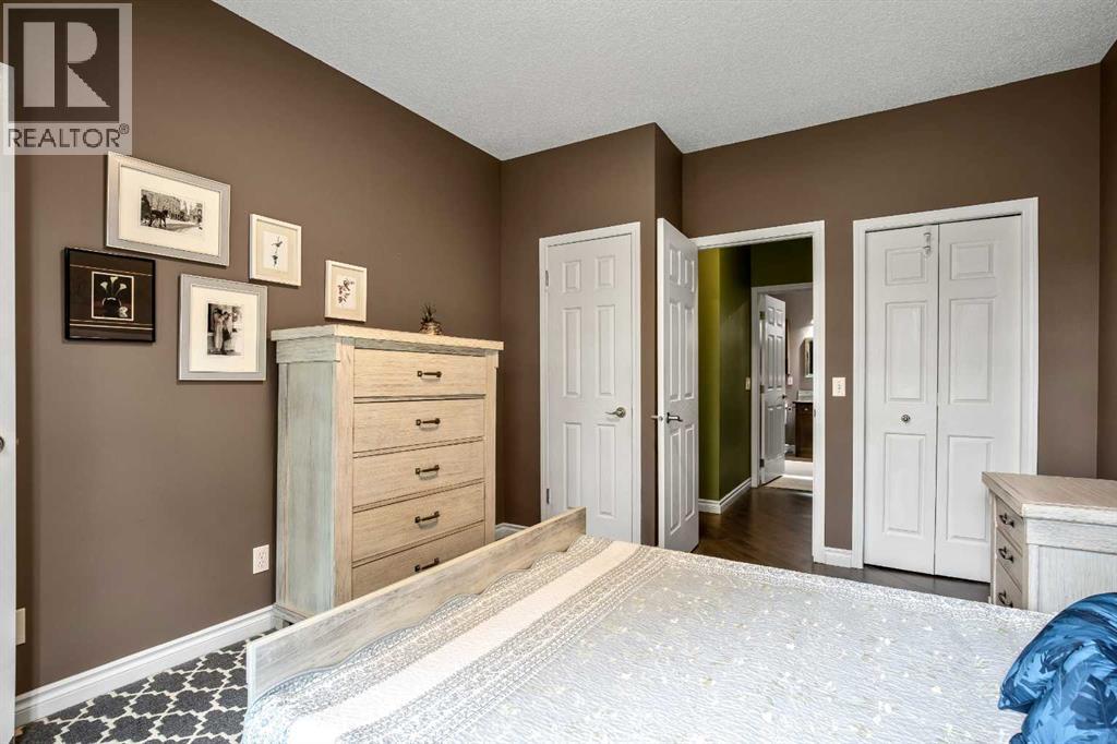 Single Family House for Sale in   Dalhousie Drive NW Dalhousie Calgary 