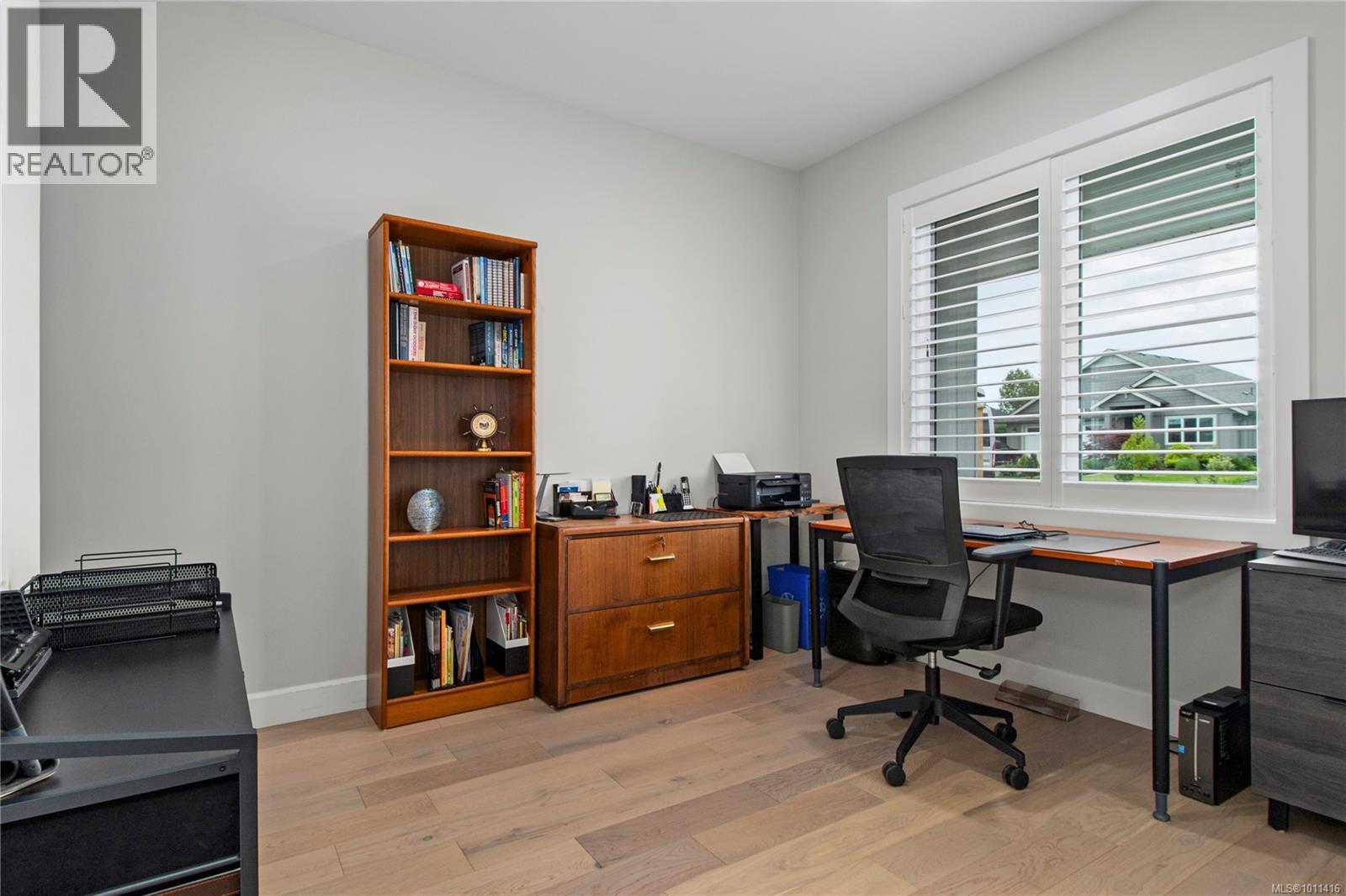 Photo 2 of 3329 Eagleview Cres, Courtenay BC